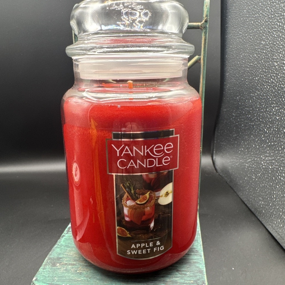 Yankee Candle Apple Sweet Fig Large Jar 22 Oz Red Housewarmer New Fruit HTF